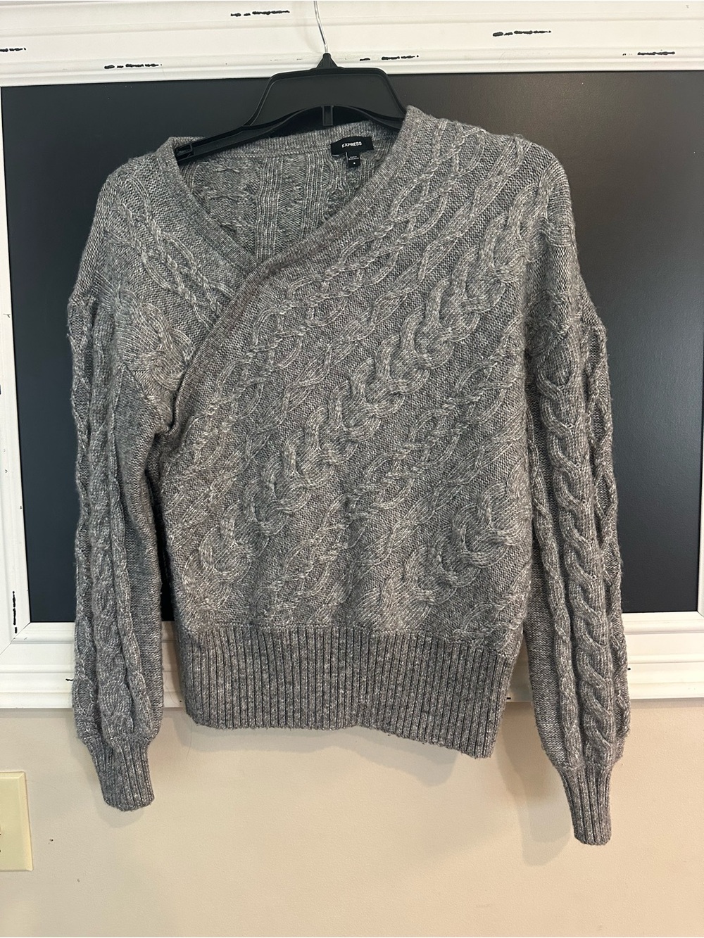 Women’s Gray Cable-Knit Asymmetrical Sweater